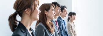 採用情報